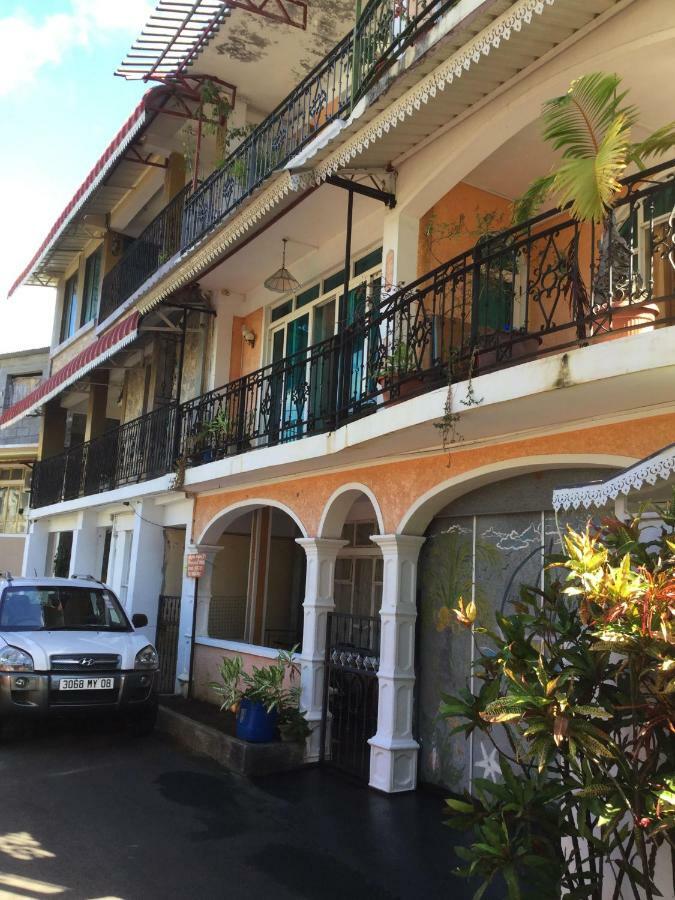 Le Bamboo Guesthouse Mahebourg Exterior photo